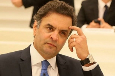 Senador Acio Neves defende apoio a Temer