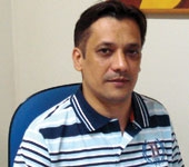 Elias Janurio  educador, antroplogo e historiador e escreve s sextas-feiras em A Gazeta.