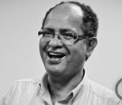 ENOCK CAVALCANTI, jornalista e blogueiro,  editor de Cultura do Dirio 