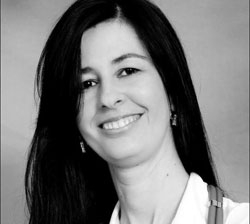 Patrcia Ferrer  mdica veterinria CRMV  MT 4209 do Pet Park