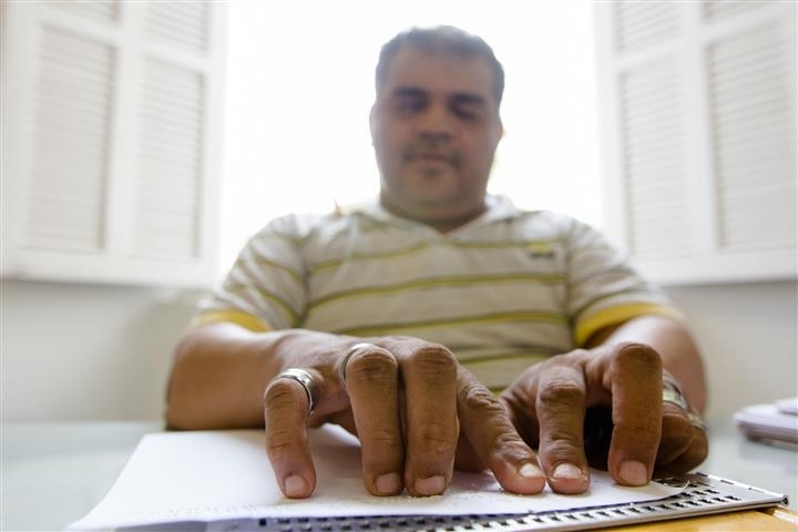 Casies est com inscries abertas para cursos de braille fcil e surdocegueira