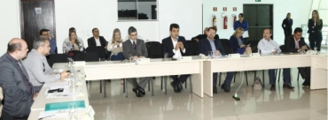 Diversas instituies discutiram alternativas para melhorar conduo das obras