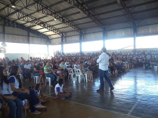 Escolas, pais e Ministrio Pblico discutem sobre a importncia da famlia na vida escolar