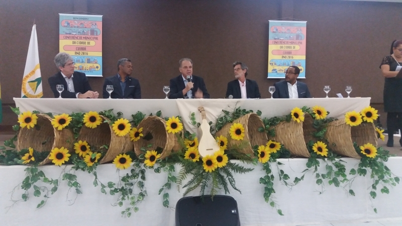 Secretrio Eduardo Chiletto fala durante Conferncia das Cidades, em Cuiab