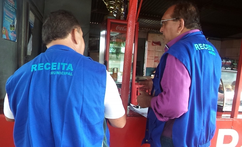 Foco da ao sero os 200 maiores devedores de alvars e do IPTU