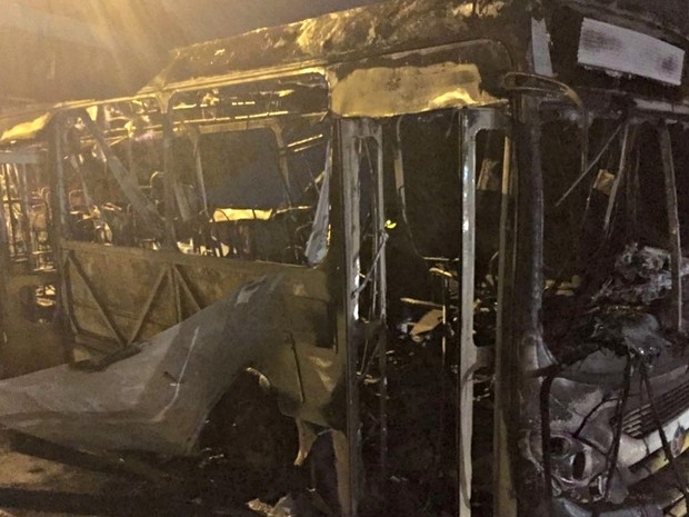 Segundo o Corpo de Bombeiros, ningum ficou ferido