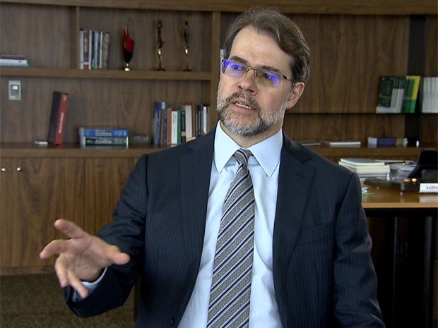 O presidente do TSE, ministro Dias Toffoli, durante entrevista na sede do tribunal