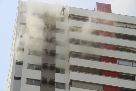 Incndio deixou moradores de 12 andares 