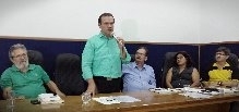 A reunio, que aconteceu na sede do Iromat, no bairro do Porto, durou toda a tarde de tera-feira
