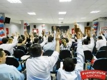 Entre as reivindicaes da categoria esto mais segurana nas agncias com a preveno contra assaltos e sequestros