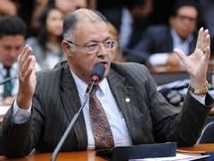 Deputado Pastor Eurico (PSB-PE) 