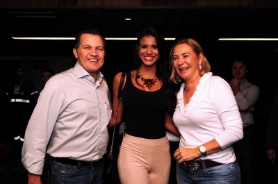 Miss Jakelyne Oliveira refora torcida mixtense