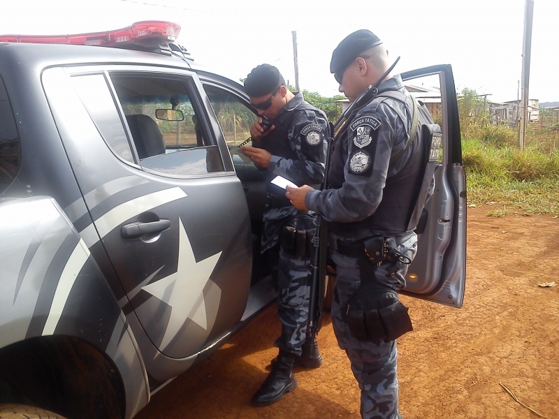 Seis armas foram apreendidas, seis pessoas foram presas por cumprimento de mandado de priso