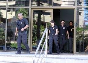 Greve segue com paralisao total do efetivo at a prxima sexta-feira (14)