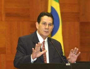 Jornalista Clvis Roberto faleceu em 3 de novembro de 2010 e ser homenageado com seu nome no viaduto da UFMT