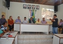 Os deputados Ezequiel e Airton Portugus deram a garantia de buscar junto ao governo resolver os principais impasses