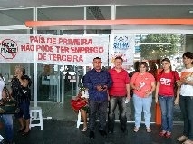 Contra o PL da Terceirizao, bancrios paralisam agncias do Centro Financeiro de Cuiab