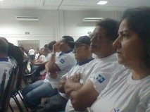 Cerca de 450 pessoas estavam prestigiando, apoiando a criao e formao de novos colaboradores