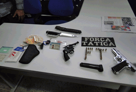 Durante a abordagem e a devida busca veicular, foi constatado a veracidade da denuncia.