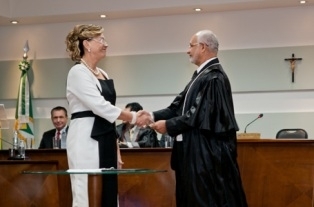 Magistrados reafirmaram a posio de conduzir o prximo processo eleitoral, de 2014, com presteza e cumprimento da lei