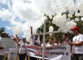 Familiares e amigos lembrar 4 anos da morte de Kaytto