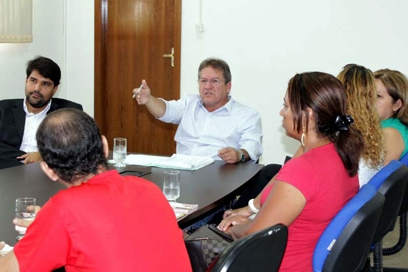 Walace Guimares pediu ainda que a categoria lhe d um voto de confiana.