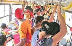 Usurios do Transporte Coletivo no concorda com o aumento, acredita ser abusivo