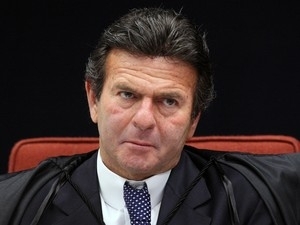 Para o ministro do STF Luiz Fux, lei federal revogou possibilidade de embargos infringentes à decisãodo Supremo
