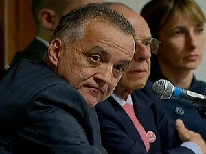 Cachoeira durante sesso da CPI do Congresso