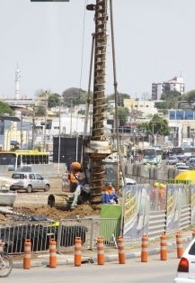 Consrcio VLT contrata oferece 610 vagas para contratao imediata para trabalhar nas obras da Copa