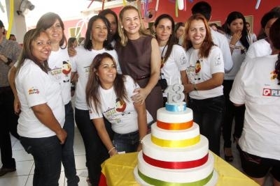 Secretria Roseli Barbosa prestigia inaugurao das reformas da AACC MT