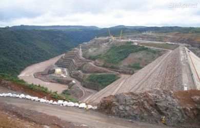 Hidreltrica em construo no Rio Teles Pires