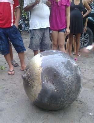 Objeto foi encontrado aps moradores ouvirem barulho
