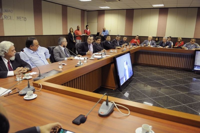 Governador Silval Barbosa na assinatura do chamamento para a Parceria Pblico-Privada da sade e do sistema prisional