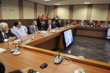Governador Silval Barbosa na assinatura do chamamento para a Parceria Público-Privada da saúde e do sistema prisional