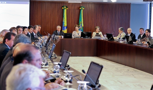 Reunio de Dilma Rousseff com 36 ministros do Executivo federal, nesta segunda, no Palcio do Planalto