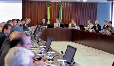 Reunião de Dilma Rousseff com 36 ministros do Executivo federal, nesta segunda, no Palácio do Planalto