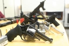 A Campanha Nacional do Desarmamento 2011 j recolheu 25 mil armas