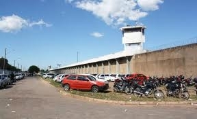 A direção do presídio foi comunicada acompanhou o trabalho de perícia da Politec (Polícia Técnica) na quitinete.