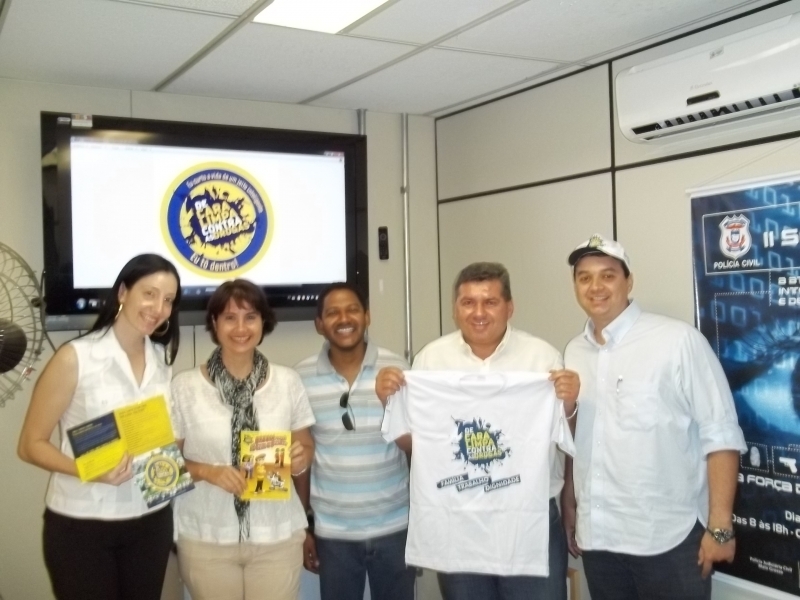 Visita de autoridades de Barra do Garas.