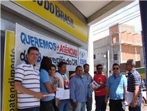 O motivo do protesto  o aumento da demanda no Banco do Brasil