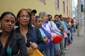 Milhares de pessoas se inscreveram no Copa em Ao em busca de melhores oportunidades