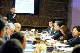 Digenes Curado, secretrio de Estado de Segurana Pblica, apresenta Pacto sobre o enfrentamento s drogas .