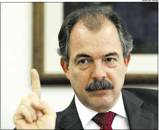 Ministro de Cincia e Tecnologia, Alusio Mercadante.
