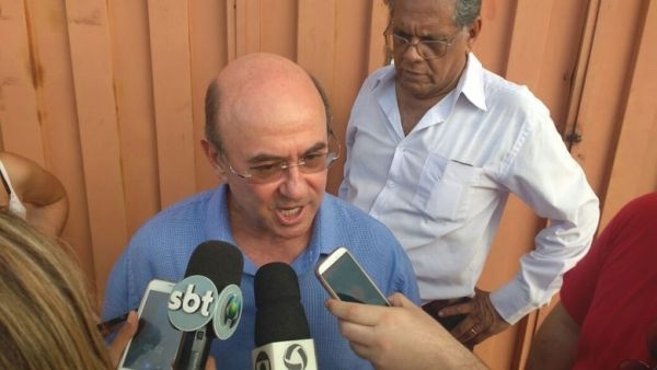 Jos Riva ficar sem tornozeleira at segunda-feira (11 de abril) ao meio dia