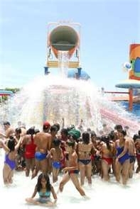 Nos feriados de 21 e 22 de abril (quinta e sexta-feira), o complexo de lazer estar fechado.
