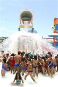 Nos feriados de 21 e 22 de abril (quinta e sexta-feira), o complexo de lazer estar fechado.