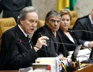 Se continuar os debates em torno da lei, isso poder durar uns dez anos, nenhum poltico ser alcanado pela Ficha Limpa