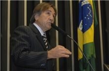 Deputado federal licenciado e agora secretrio estadual de Cincia e Tecnologia, Eliene Lima