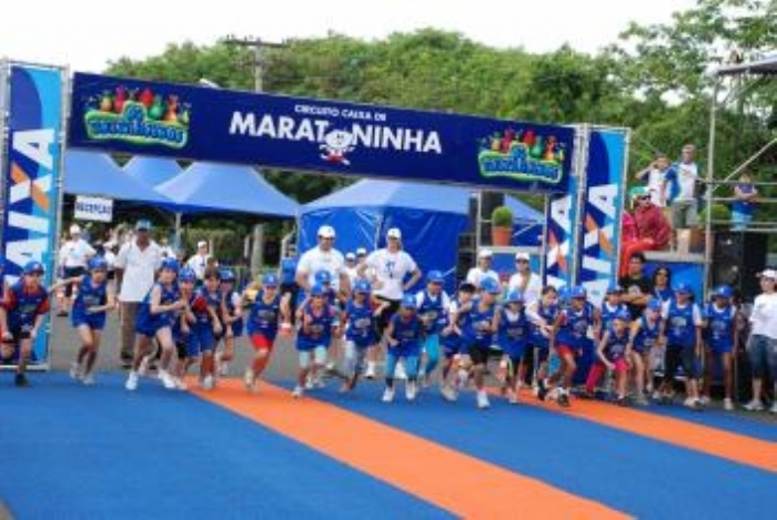 Cuiab abriu a temporada da Maratoninha da Caixa 2011 como a primeira capital a receber a competio este ano.